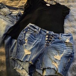 👖 Torrid Denim Bundle – Jeans + Shorts + Top (Size 10/12) – $18
