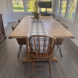  Farmhouse Table Seats 6 - Chairs Included 