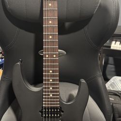 Suhr Modern Satin Black, With Vega Trem System And Graph Tech Locking Tuners