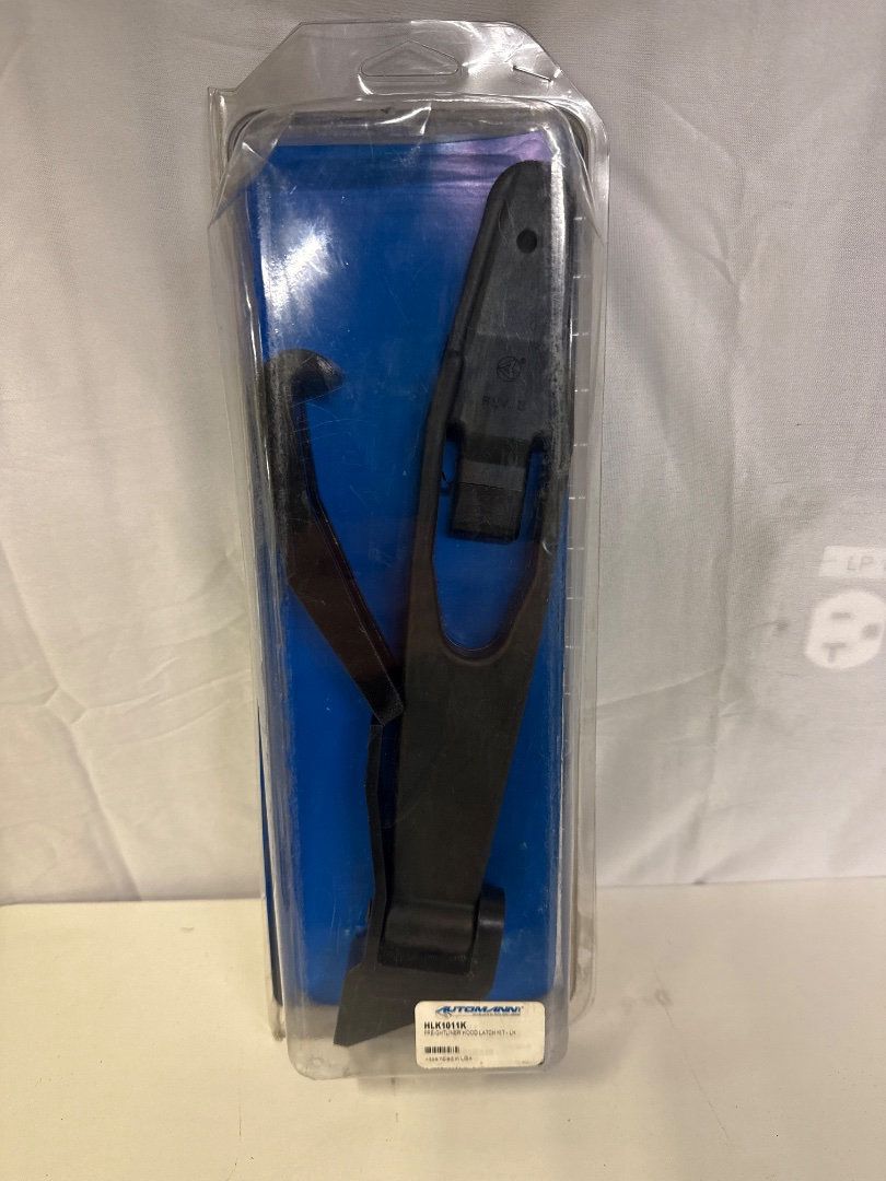 Automann Hood Latch Kit Left Hand for Freightliner FLD M2 series trucks HLK1011K