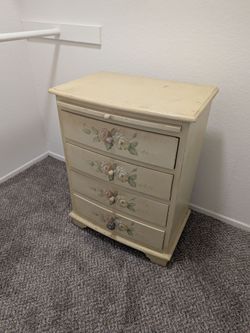 Vintage little girls dresser