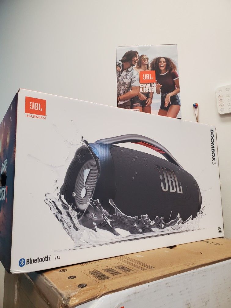 JBL Boombox 3 Bluetooth Speaker Brand New - $5 Today and the rest later 🤗 Message Us Now!