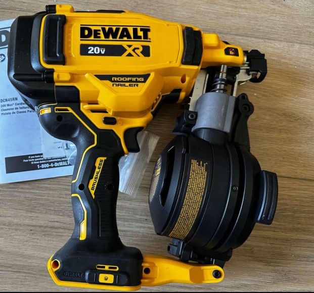 Dewalt New 15 Coil Roofing Nailer XR Brushless
