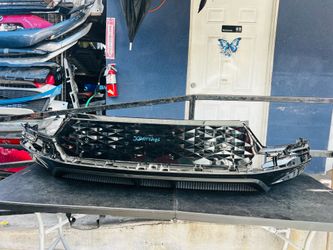 Chevrolet Equinox EV 2024-2025 rear bumper valance Oem