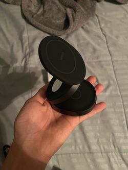 Belkin 3-in-1 MagSafe Wireless Charging Stand