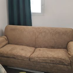 Couch for Sale – Good Condition