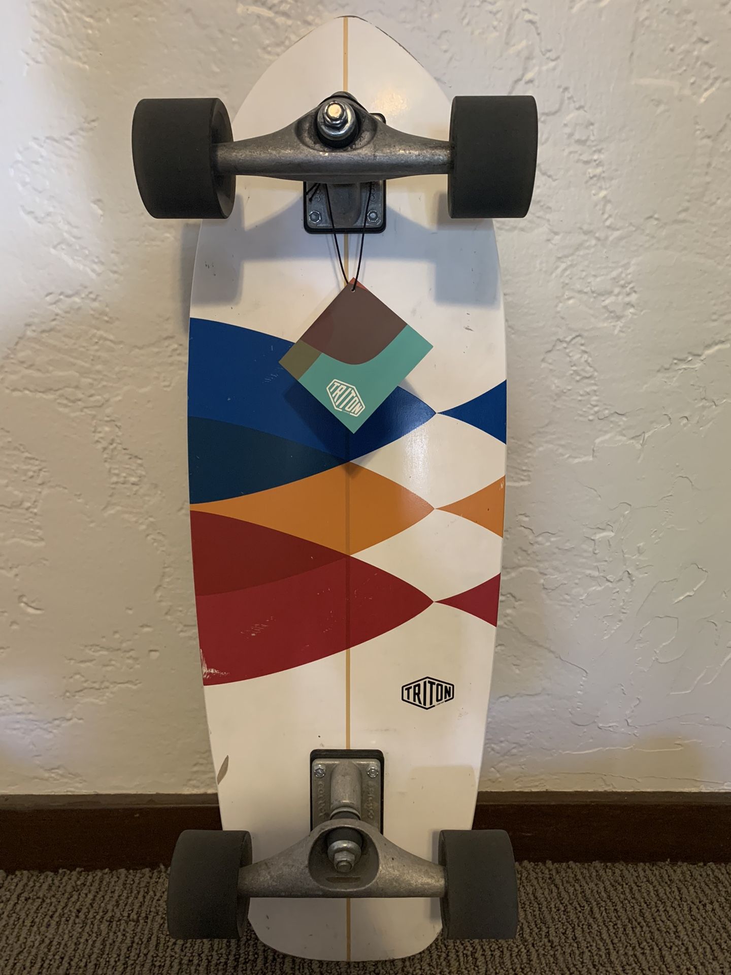 Carver Triton Spectral Surfskate/Skateboard