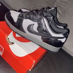 Nike Dunk Low Black Roses