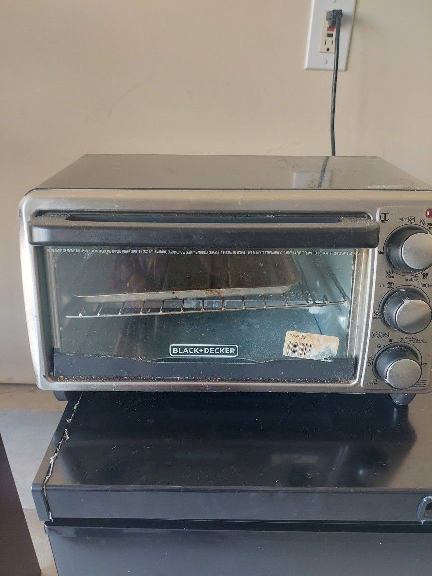 Black & Decker toaster oven