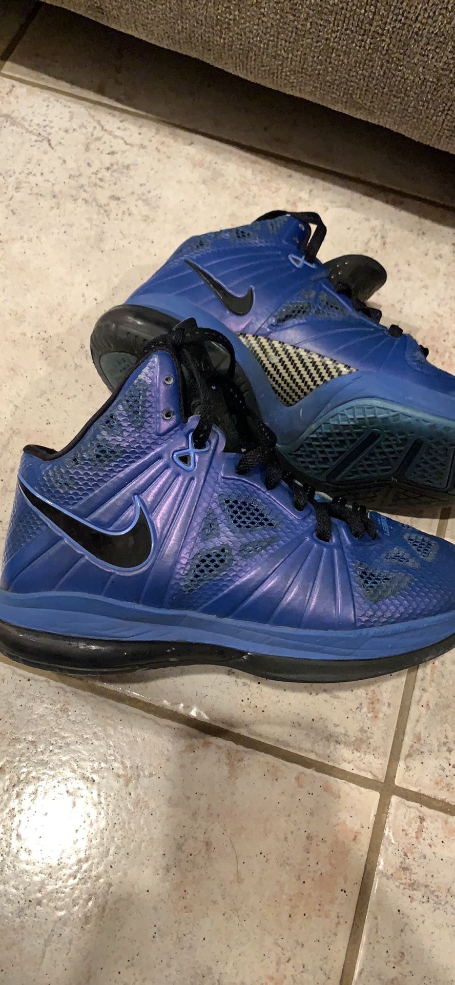 2 pairs Nike lebron James hi top sneakers. Size 6