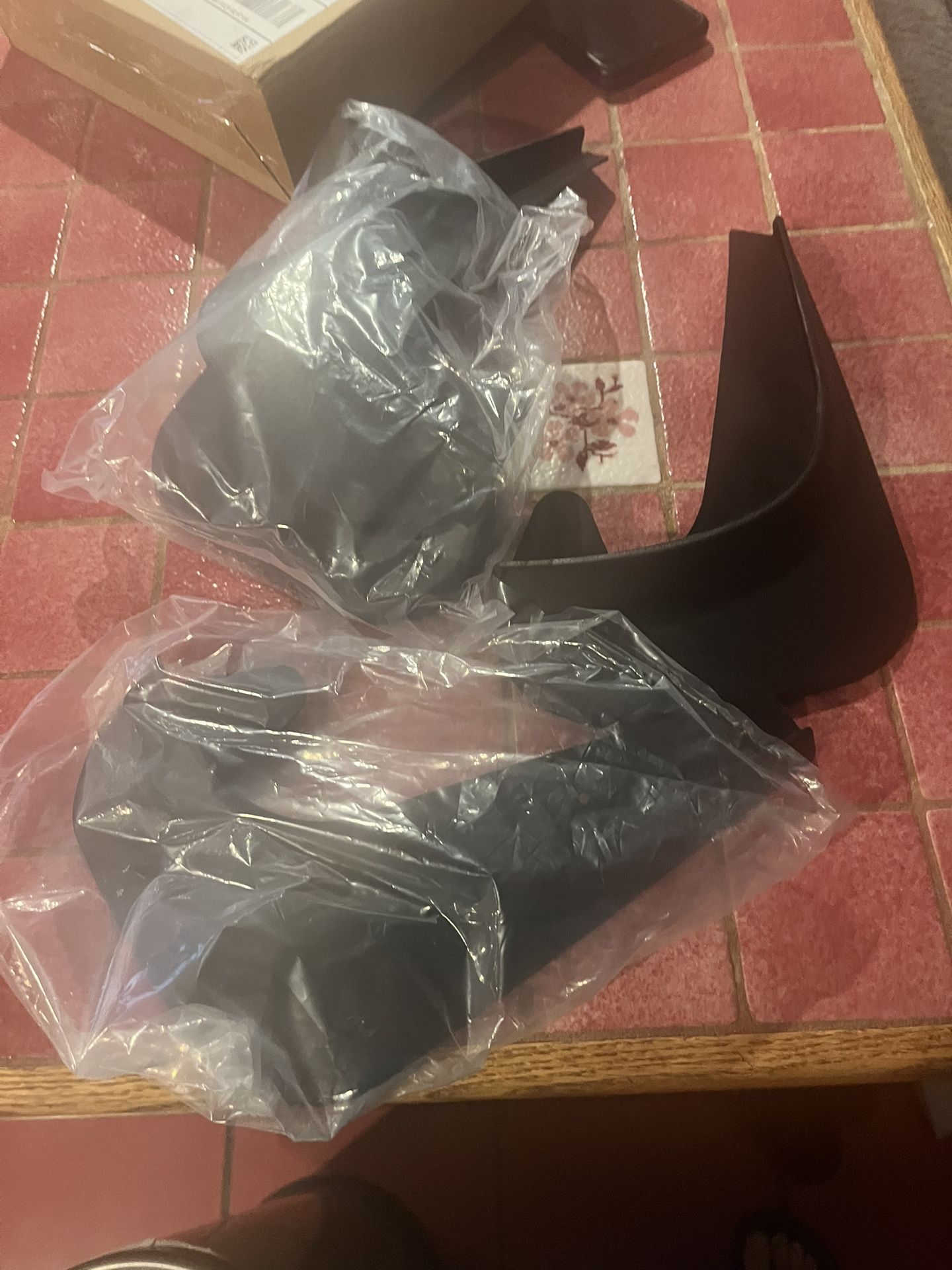 2009 Toyota Prius Mud guards Parts