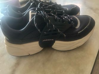 Jordan Trunner O/S