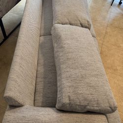 Couch - Sofá 