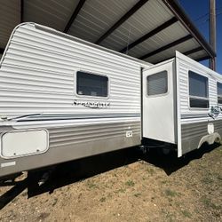 2005 Springdale 266RLL Travel Trailer with Slideout