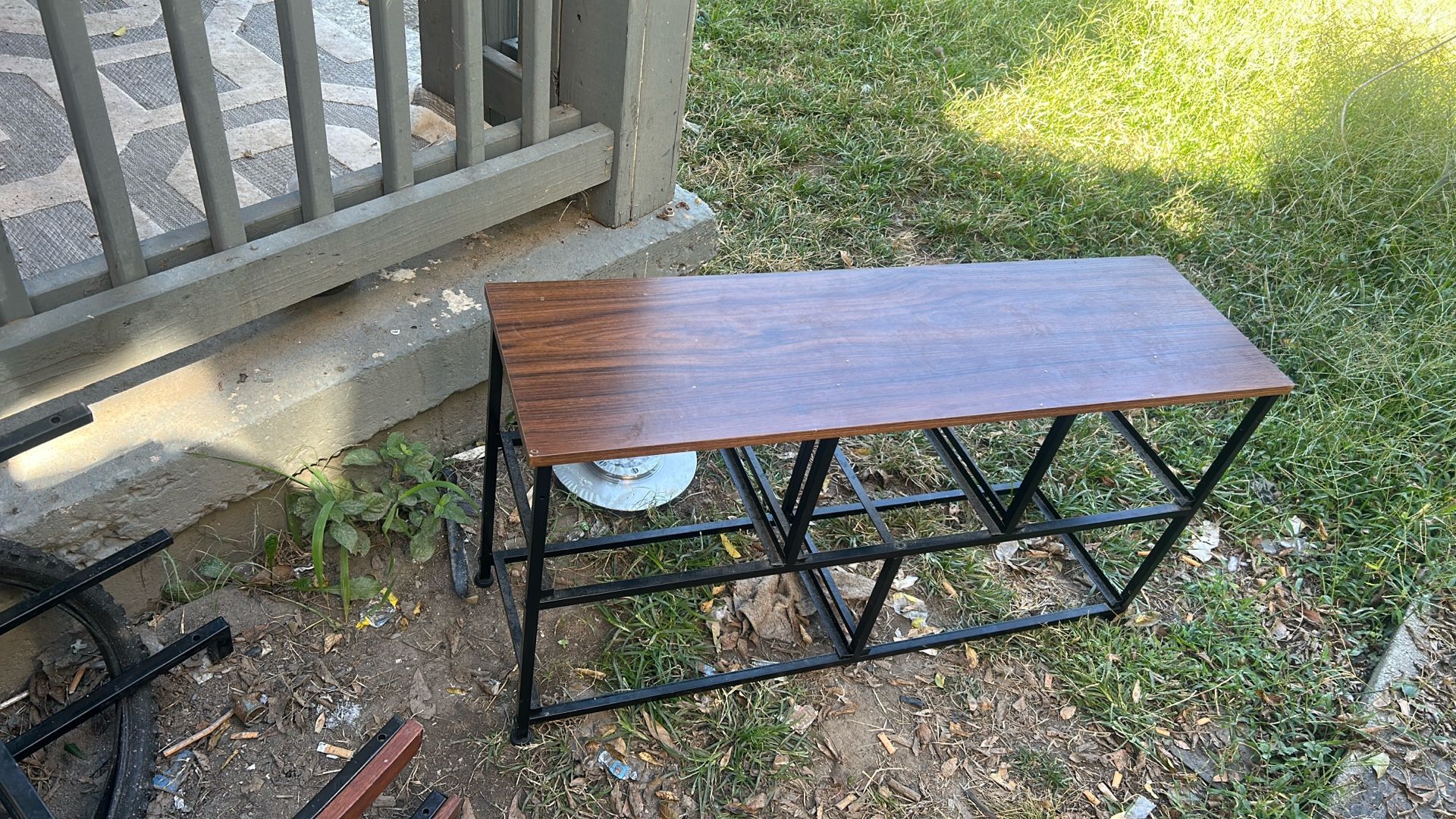 Tv Mount Slash /regulars Able Good Conditions