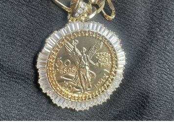 Medallón Con Cadena 