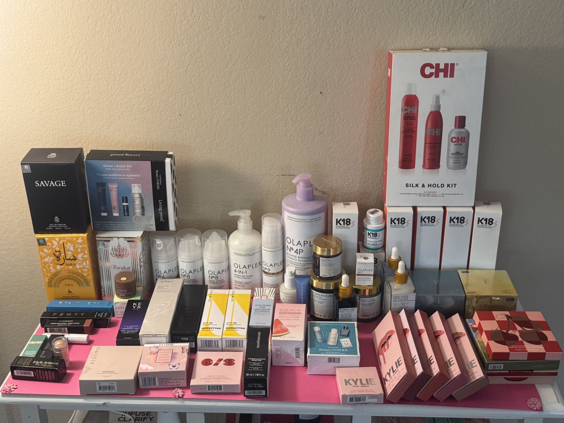 Hair, Makeup, Face, Lips Perfume/Colognes And Body Care Items