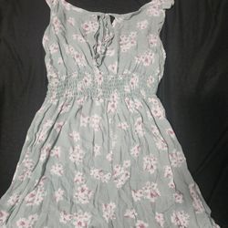 Fashion Q: Light Flower Green Rumper Dress
