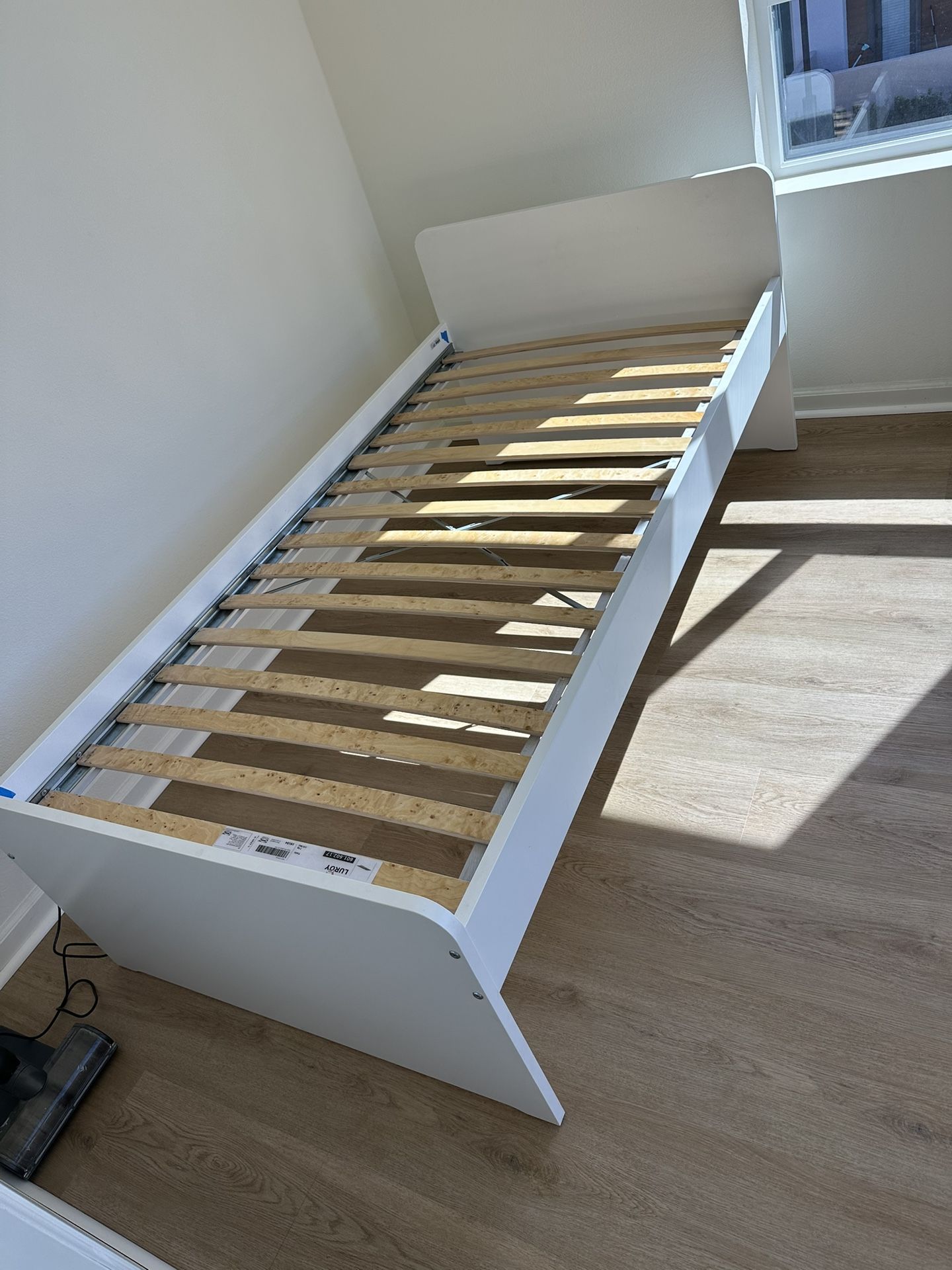 Twin Bed Frame — White — Excellent Condition