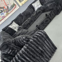 💥 Sectional Sofa Sleepers! 💥 Furniture Queen Bedrooms, Dining Avail 