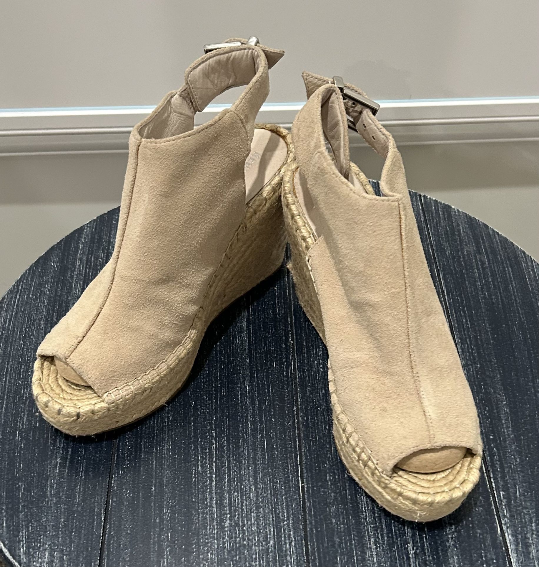 Kenneth Cole Olivia Wedges