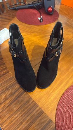 INC -JAYDIE ANKLE BOOTS SIZE 8.5 M BLACK