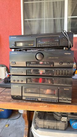 Pioneer Stereo Component Stack –