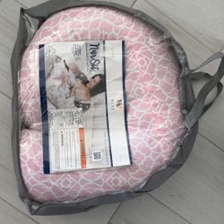 A Very Comfortable Nursing Pillow Wolf Essentials