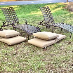 High End OW Lee Chaise lounges