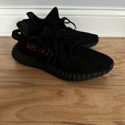 Yeezy 350 v2 ‘bred’ size 11