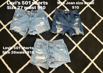 LEVIS SHORTS