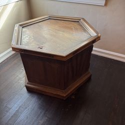 Free End Table