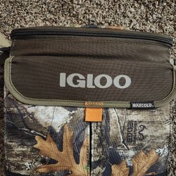 Camo Igloo Insulated Lunch Bag