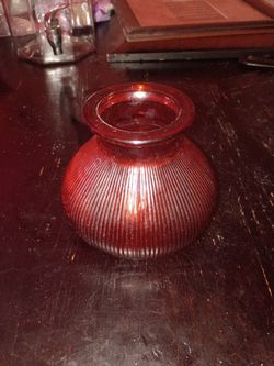 Red Rib Glass Vase 