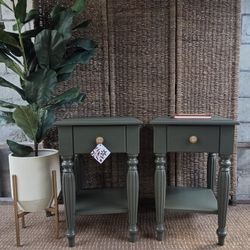 NIGHTSTANDS/SIDE TABLES 💚 