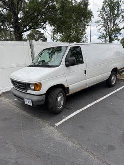 2005 Ford E-Series Van