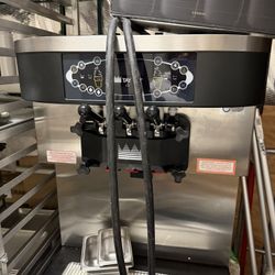 Self Serve Ice Cream Machine 