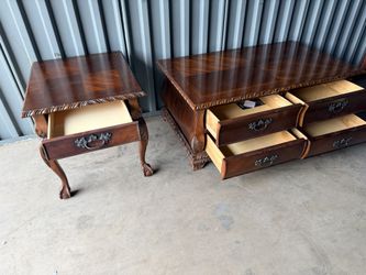 Broyhill Living Room Table Set 