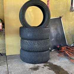 Toto 275/45r20