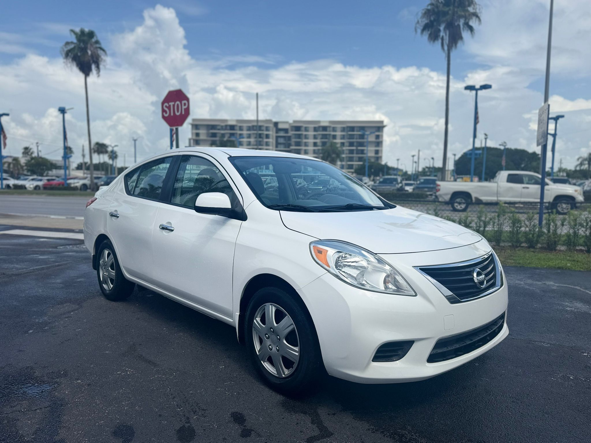 Nissan Versa S