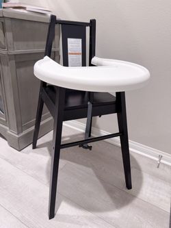 New High chair with tray, black