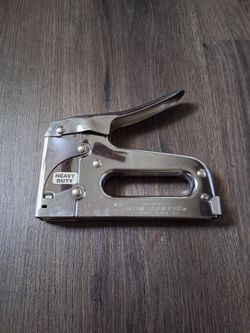 Staple Gun