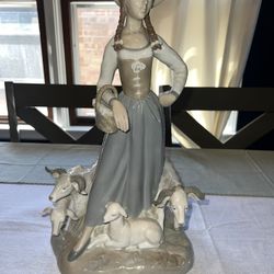 Zaphir by Lladro Shepherdess