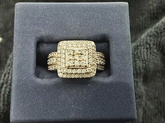 White Gold 10k (.417) 4.5 grams Size 7