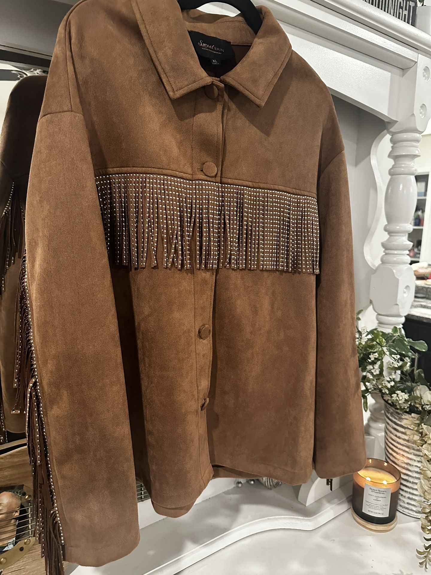 Beautiful New - Size XL. Gorgeous, Sweet Rain Contemporary Suede fringe jacket