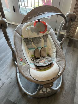 Baby Rocking Chair (USED)