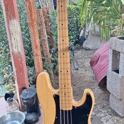 Vintage  Harmony,Bass Guitar