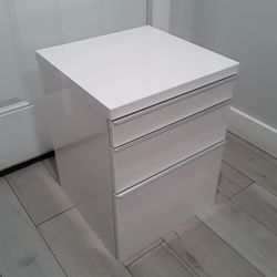 Side Table Night Stand End Table 16 W X 16 L X 21 H Inches 