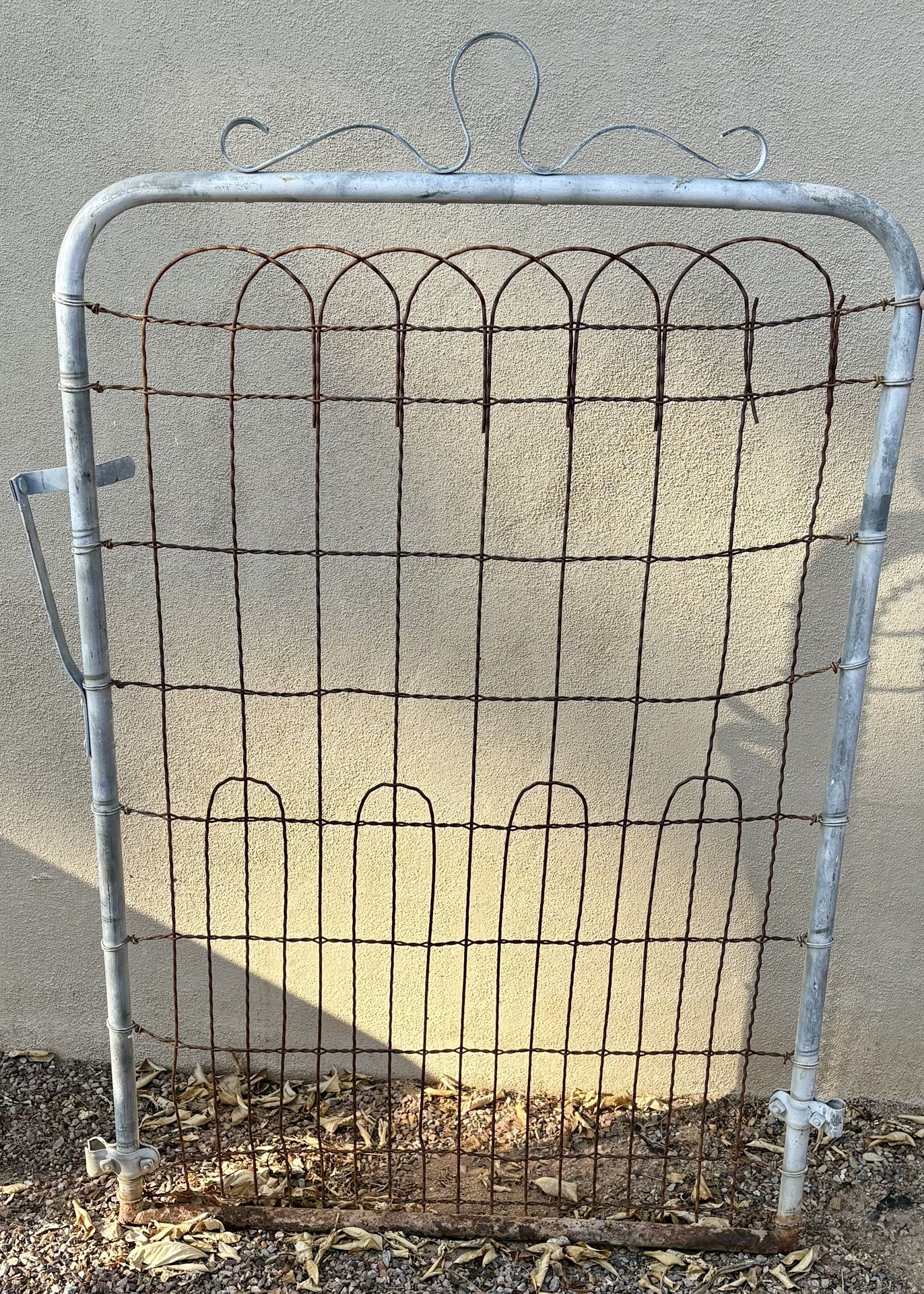 Antique Decorative Garden Wire Gate