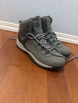 Columbia Women's Newton Ridge Plus Waterproof Hiking Boots - Size 9